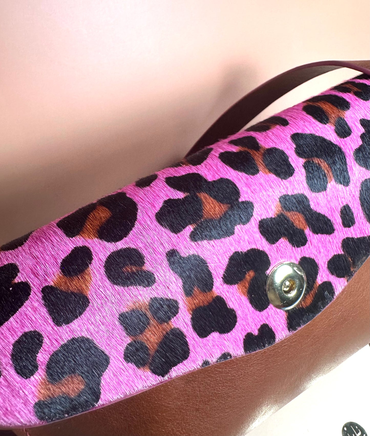 Wild Éclat Crossbody Bag