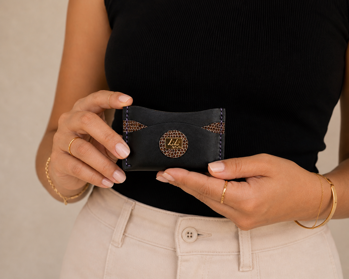 Noir Sculpté Cardholder