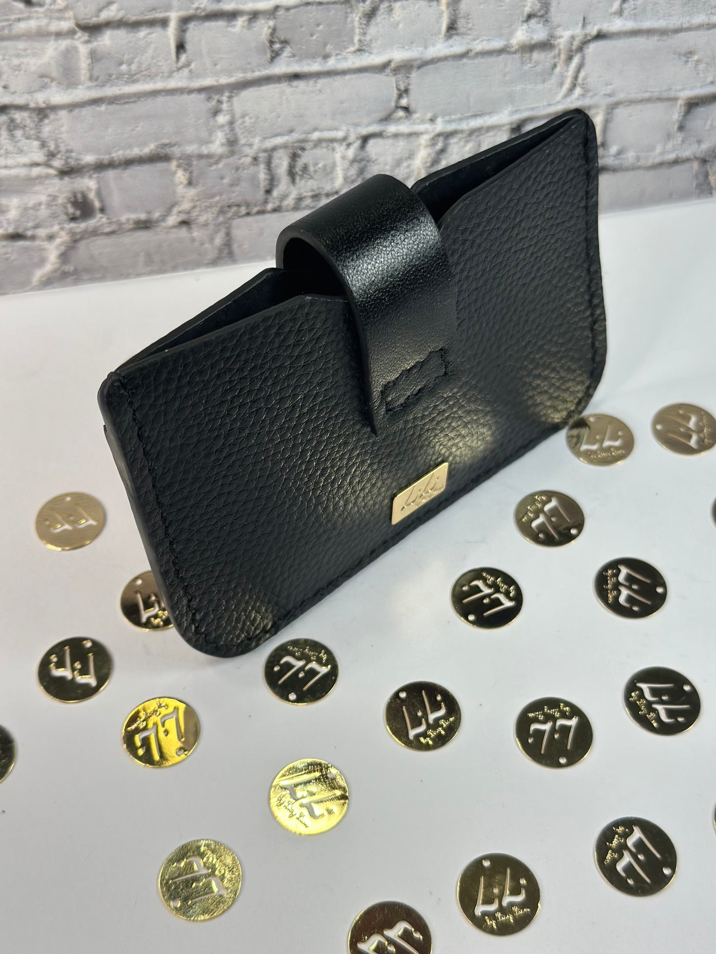 Onyx Minimal - Available by Request
