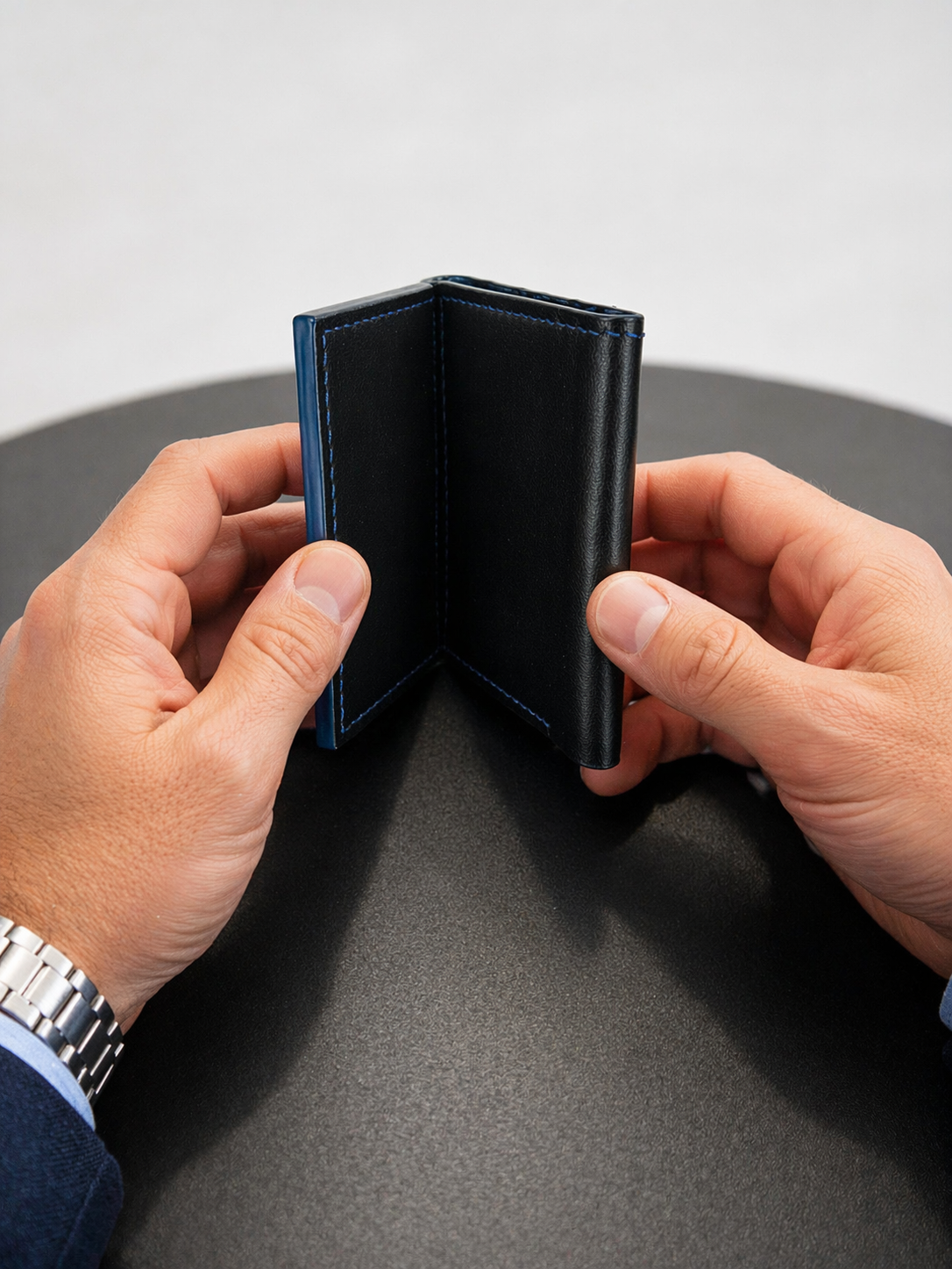 Noir Atelier Slim Wallet