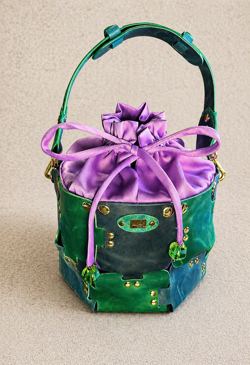 Verdant Aura Bucket