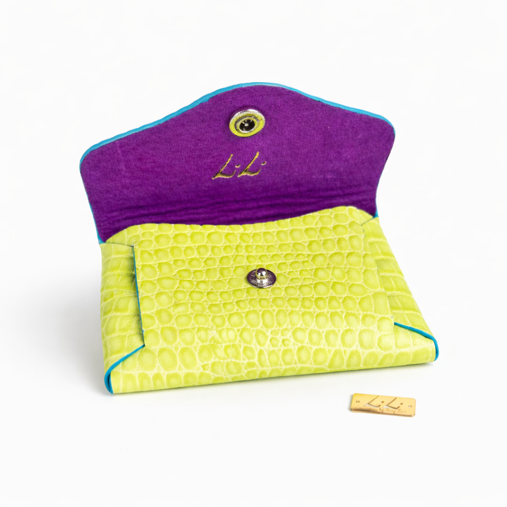 Essence Pop Cardholder