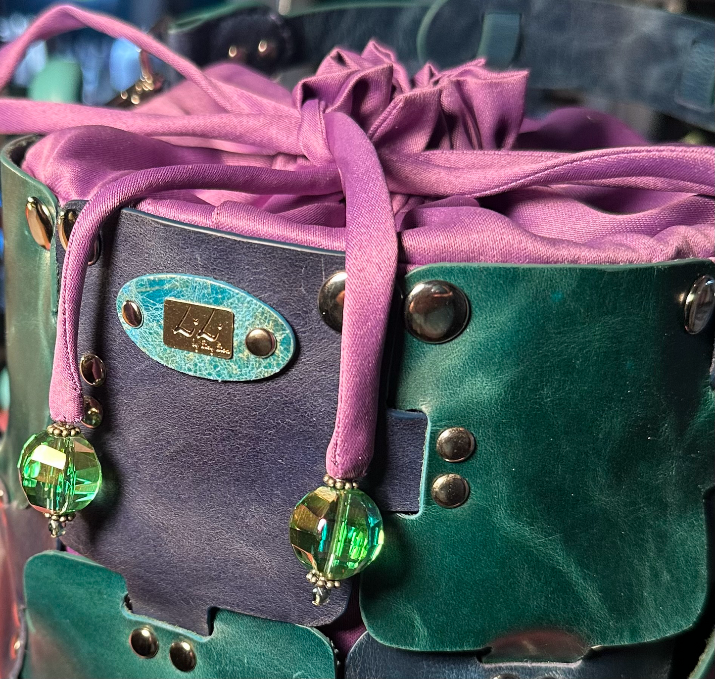 Verdant Aura Bucket